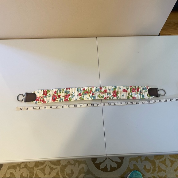 Hollister Floral Stretchy belt XS/S - Picture 8 of 8